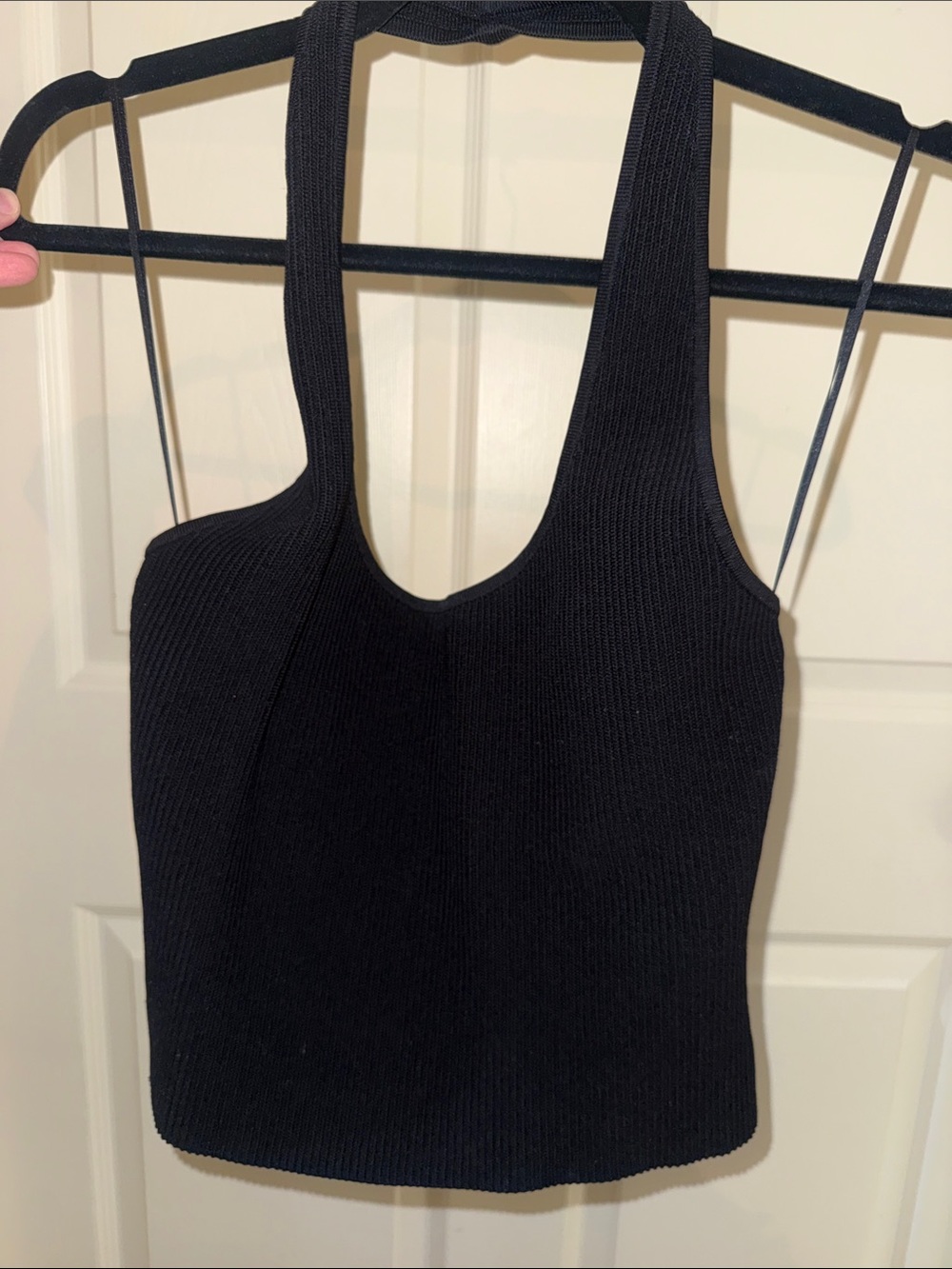 Aritizia Babaton Scult Knit Black Ribbed Halter Top